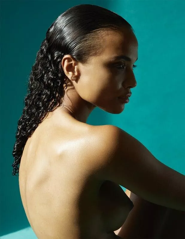 Hannah Donker by Alex Cayley posted by GlamorousJellyfish