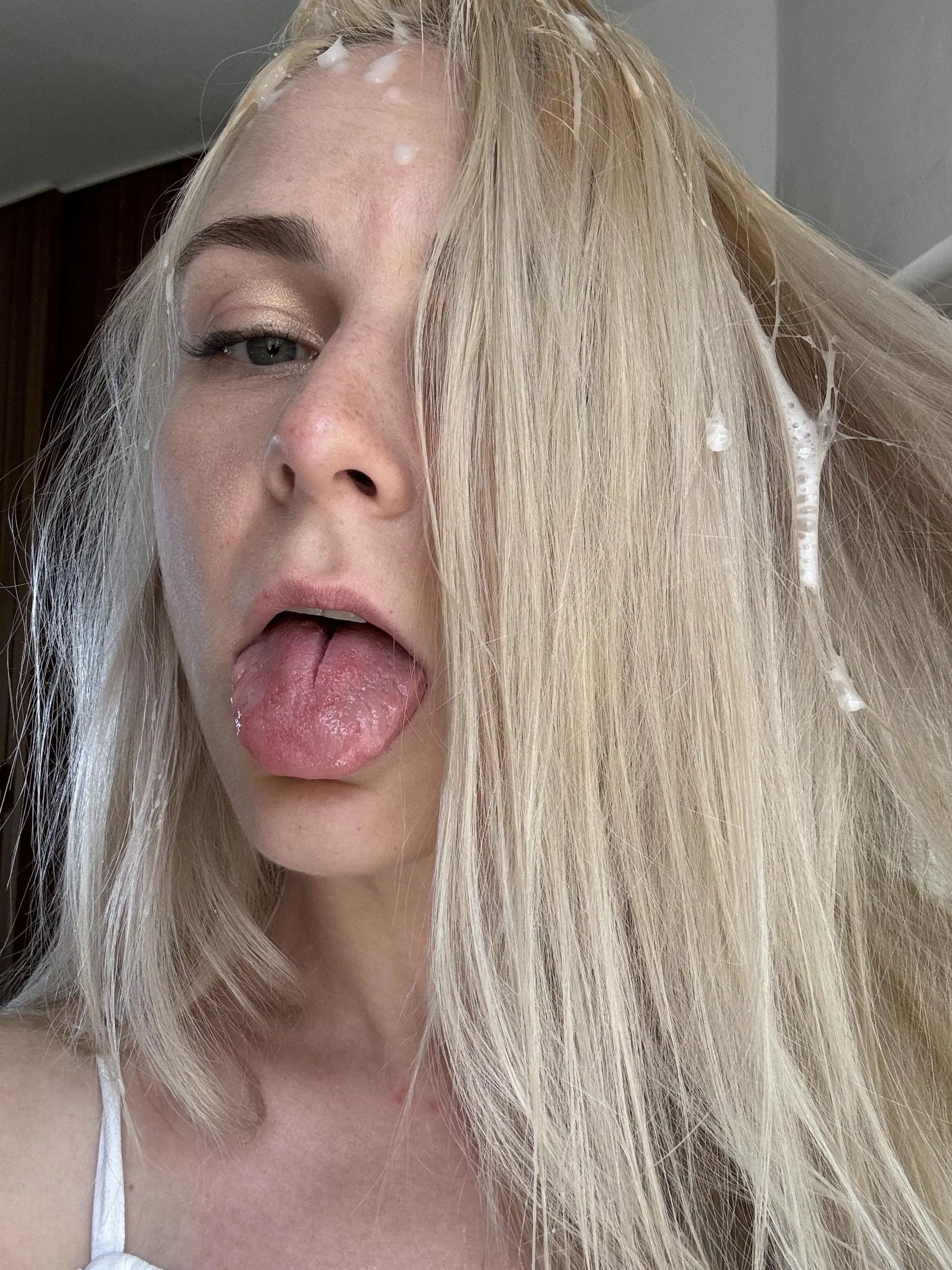 I'm proud of my award posted by Likelunamoon