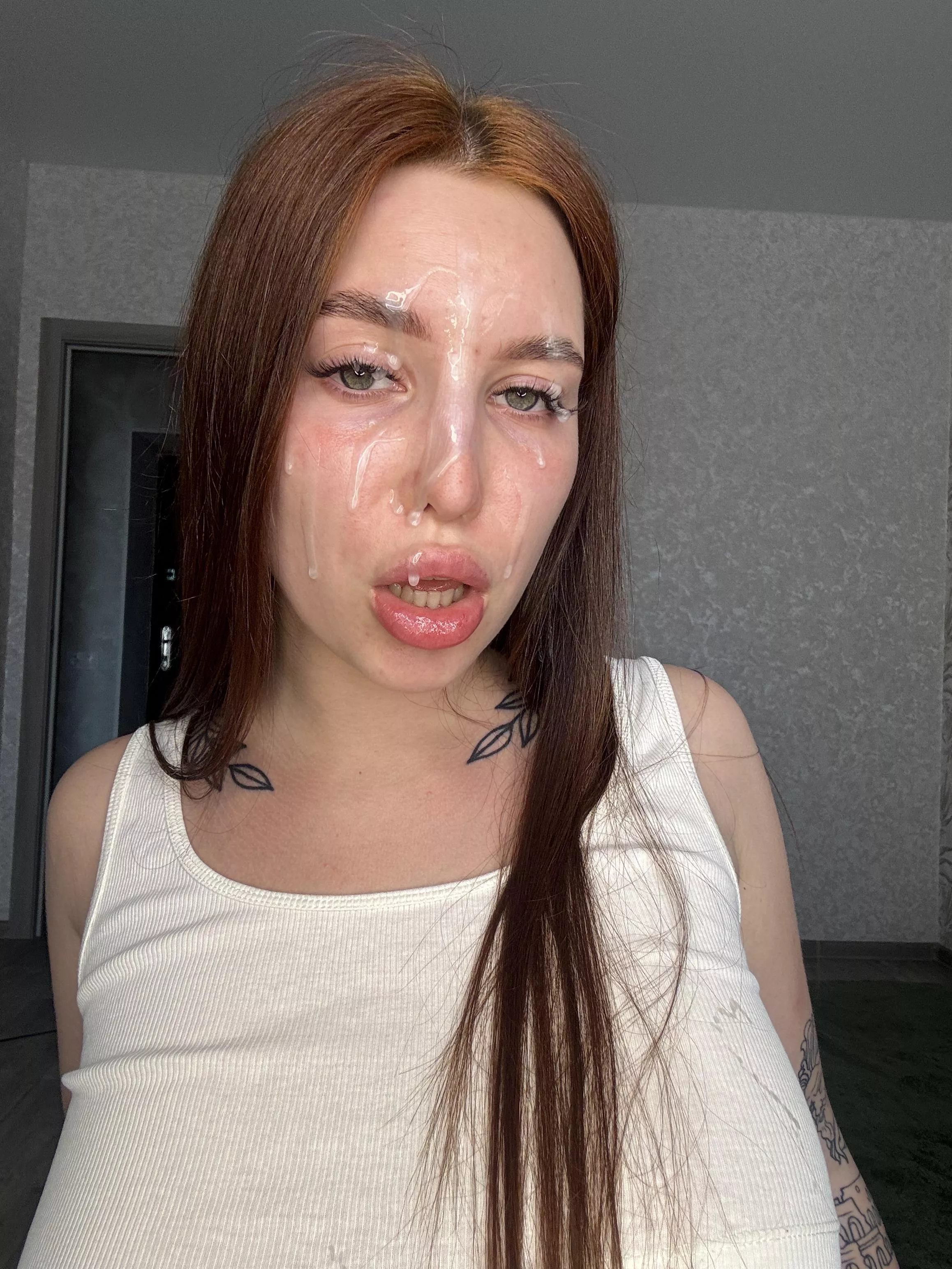 I'm try to sending my pics for random dudes today... who's in posted by petite_elisabeth