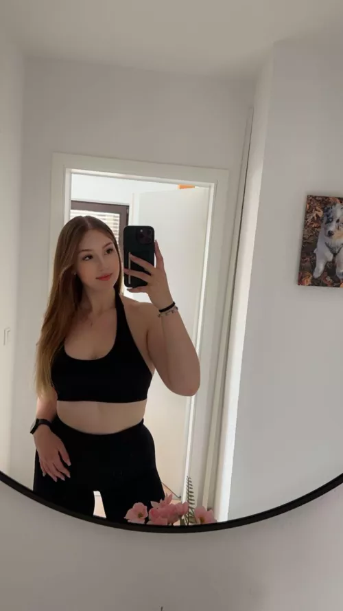 IUTR by LovelyGazeXO