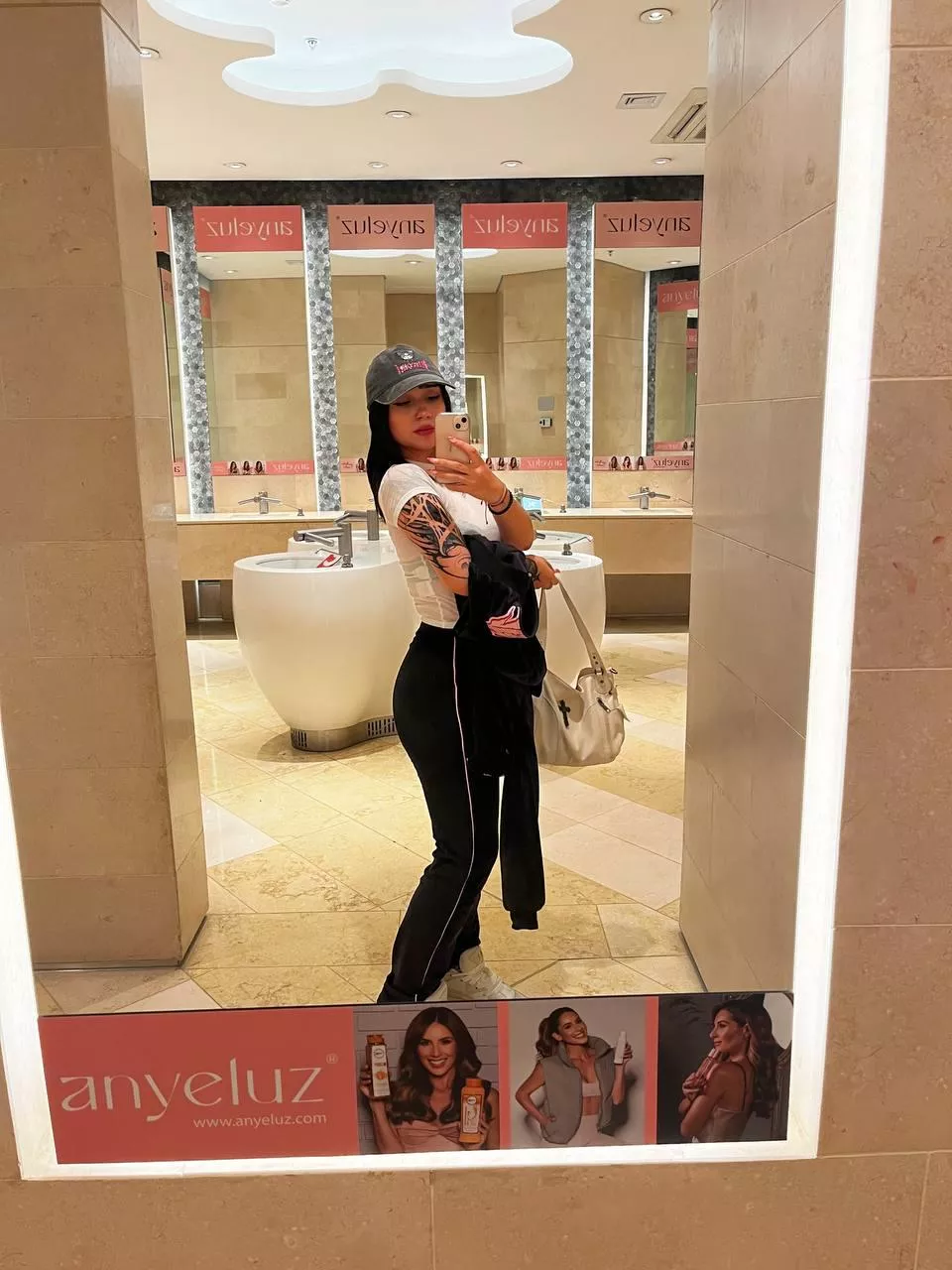 IUTR posted by toesy_lullaby