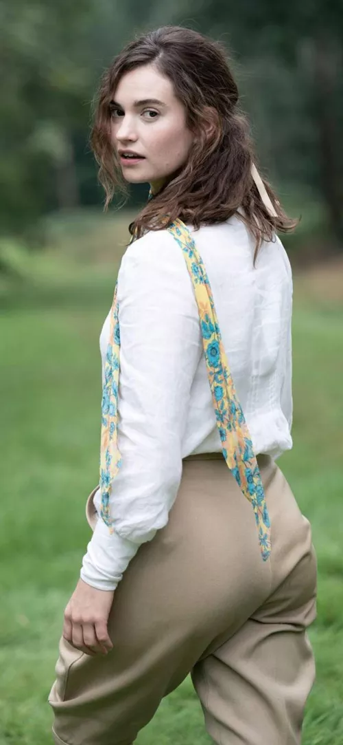 Lily James by samraedana