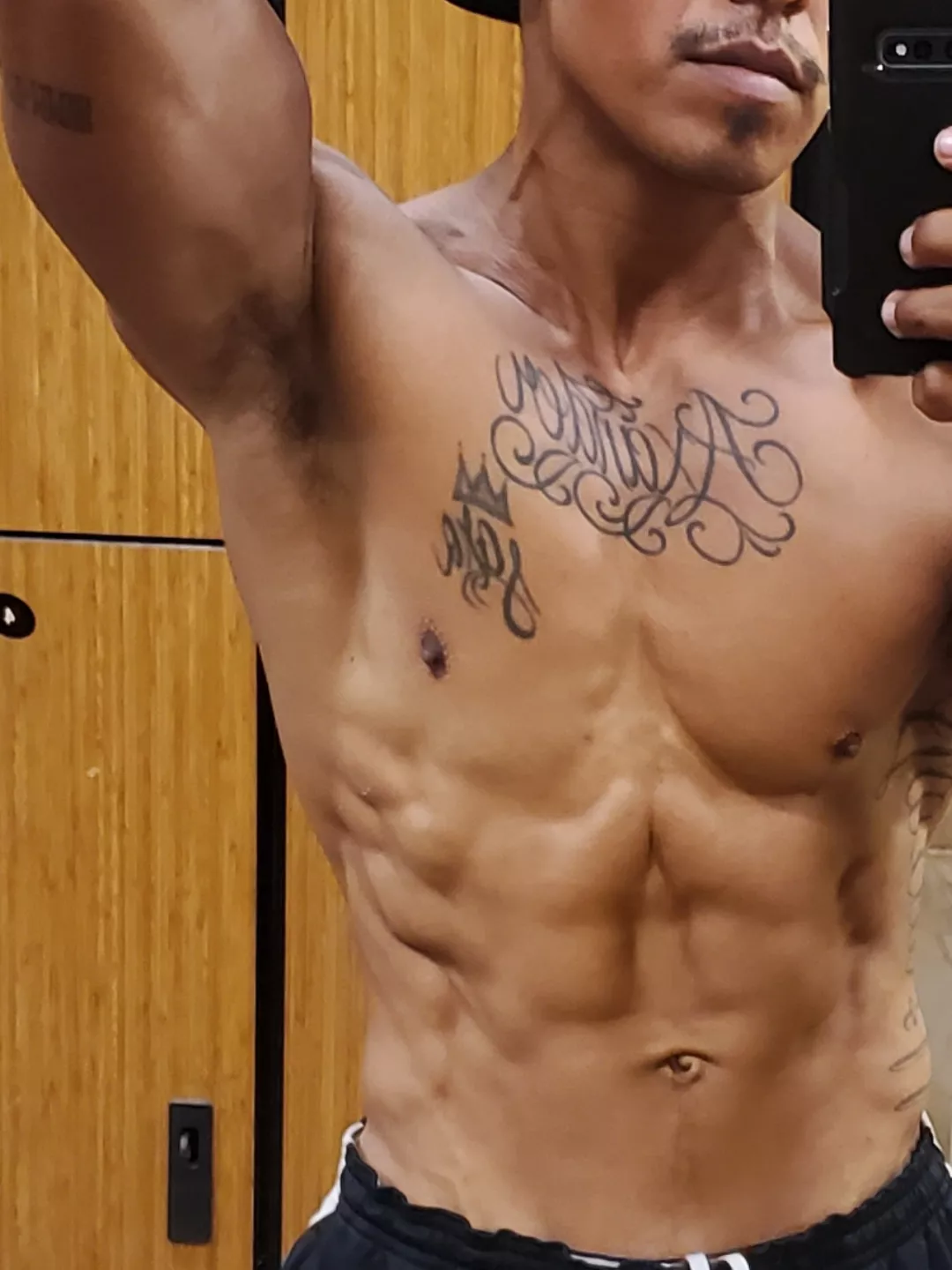 Post Gym Sweaty Pits posted by shortking_fit