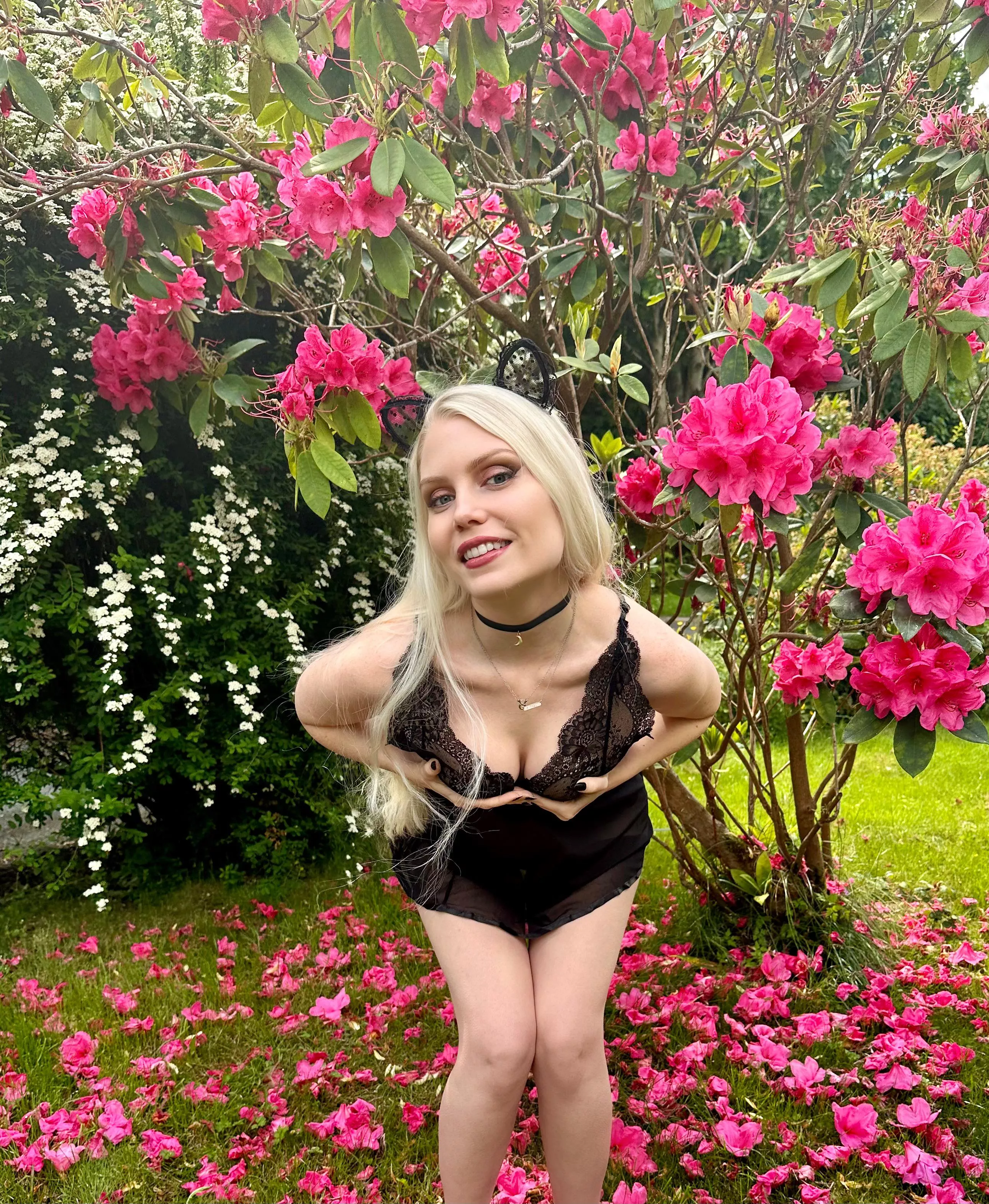 Such a good Kitty  posted by ittybityprettykitty