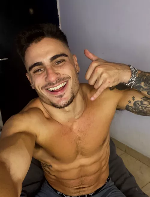 [24] Do these abs make me look hot?  by OlieTheKing