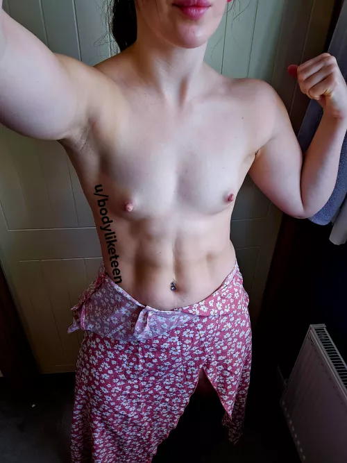 Am I still hot with no boobs? Be honest  by bodyliketeen