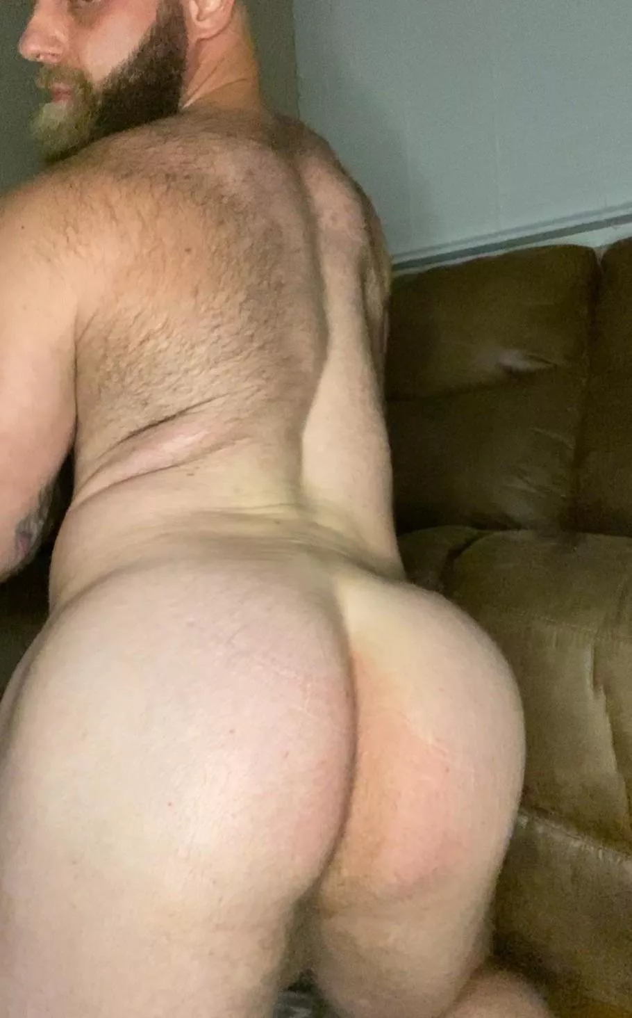 Ass is hungry for some dick 🥵 posted by bendmeover88