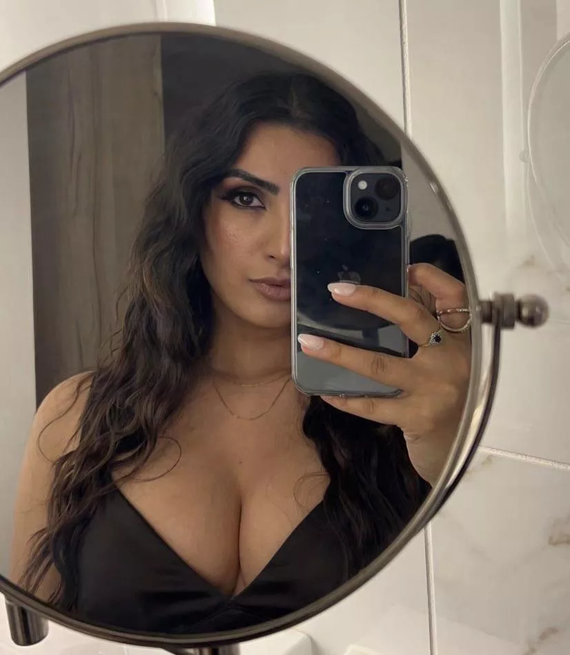 Haleena Gill (BBCAN10) posted by PowerInspector