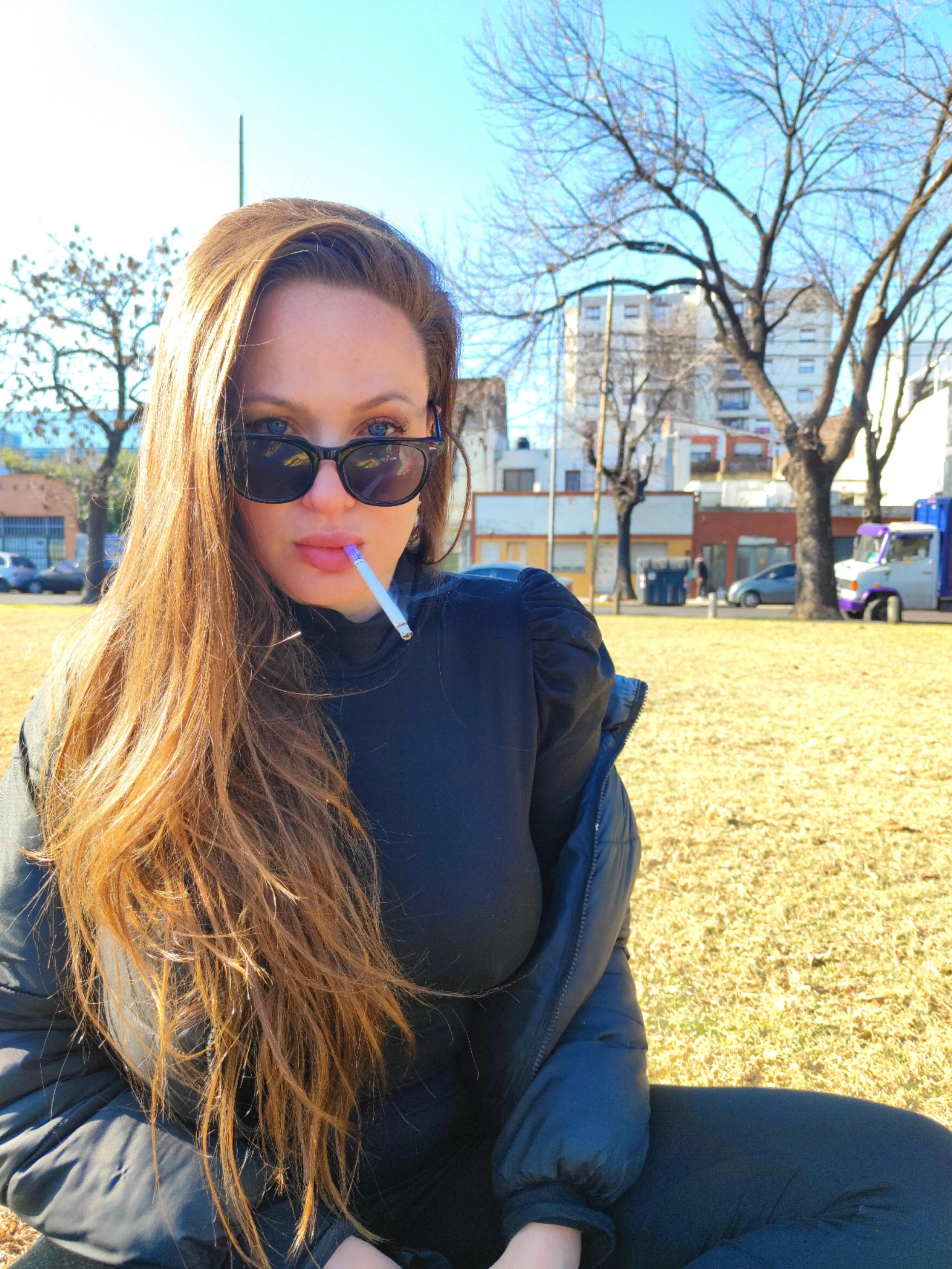 Have a beautiful Thursday, good smokes 💋 posted by misslonely_