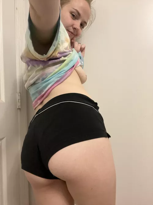 I say booty shorts can be just as good as a sundress  by vallarry420