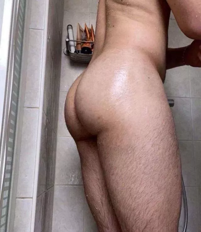 I want to per on myself for a hung n dominant daddy posted by Total-Platypus-8615