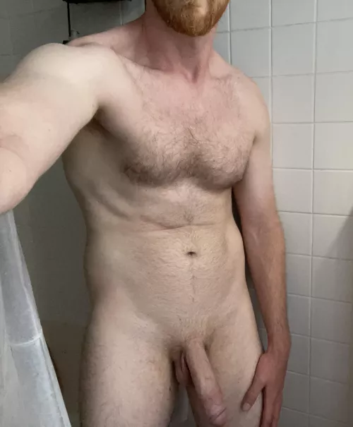 If you’re into dadbods, beards and farmers tans… by GingersWood