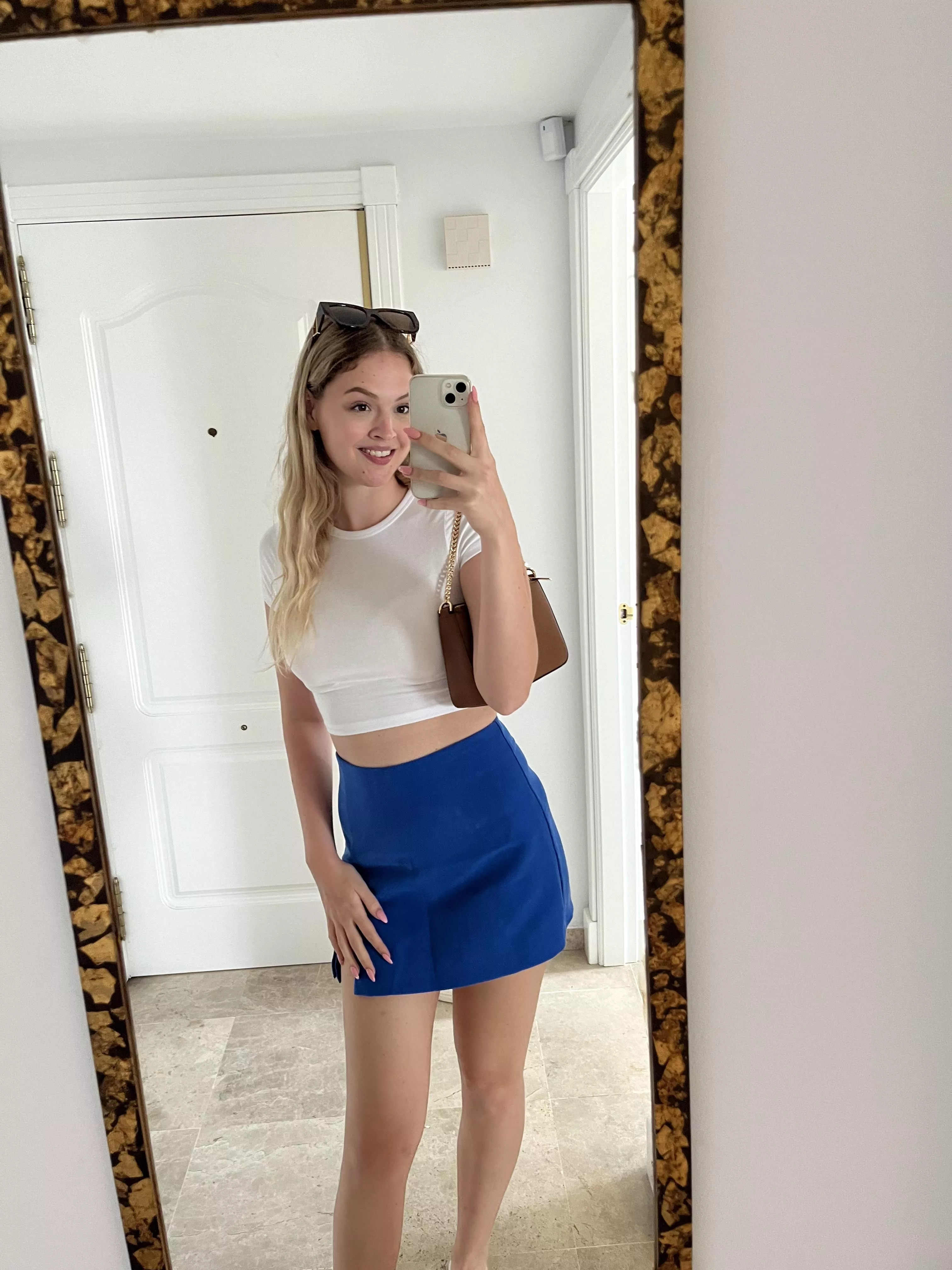 im scared to wear tops that expose my belly button because every guy calls me slutty for doing that.. posted by lindey5530