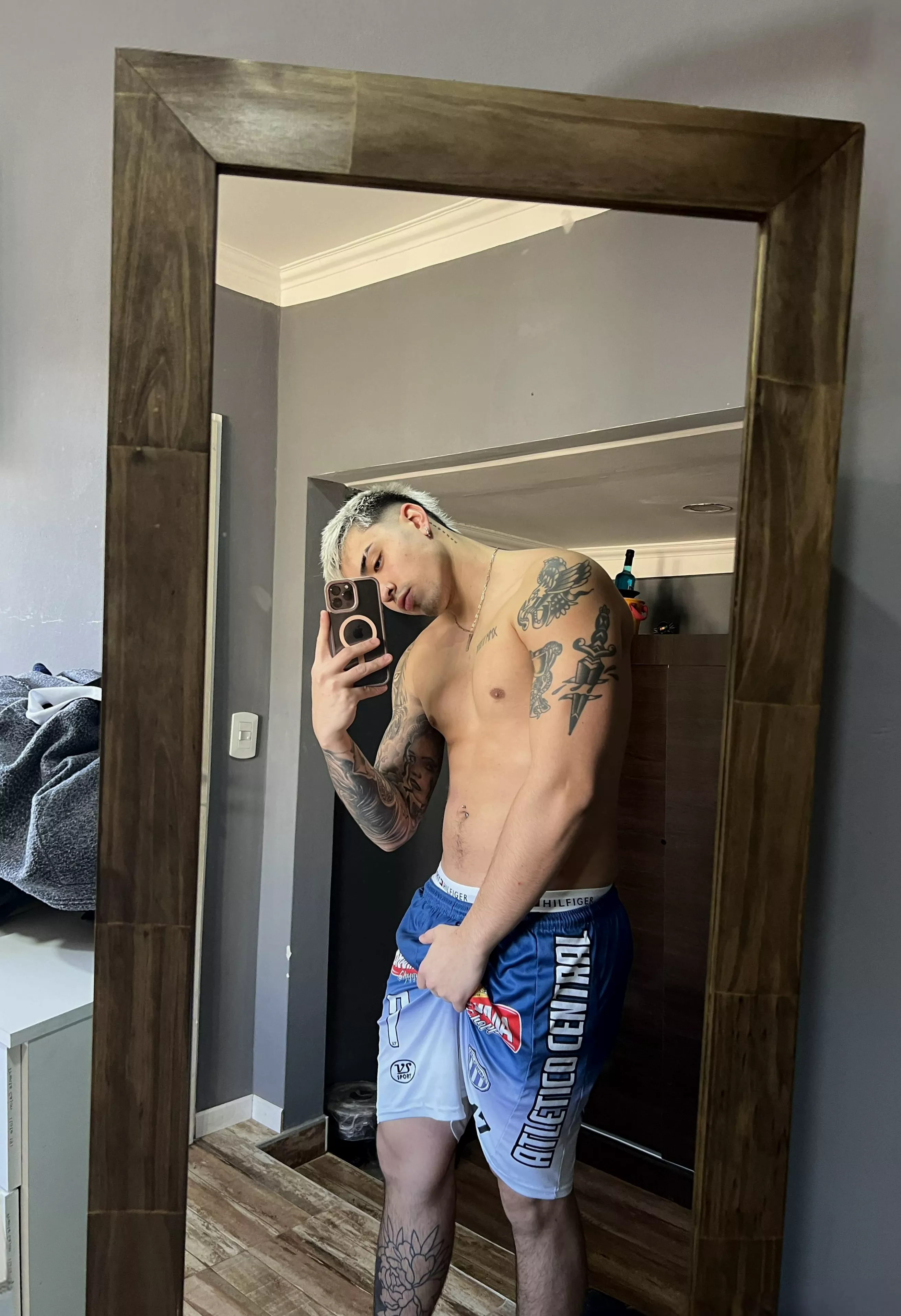 in front of me on your knees until you are all wet from my cum posted by ZaynReedx