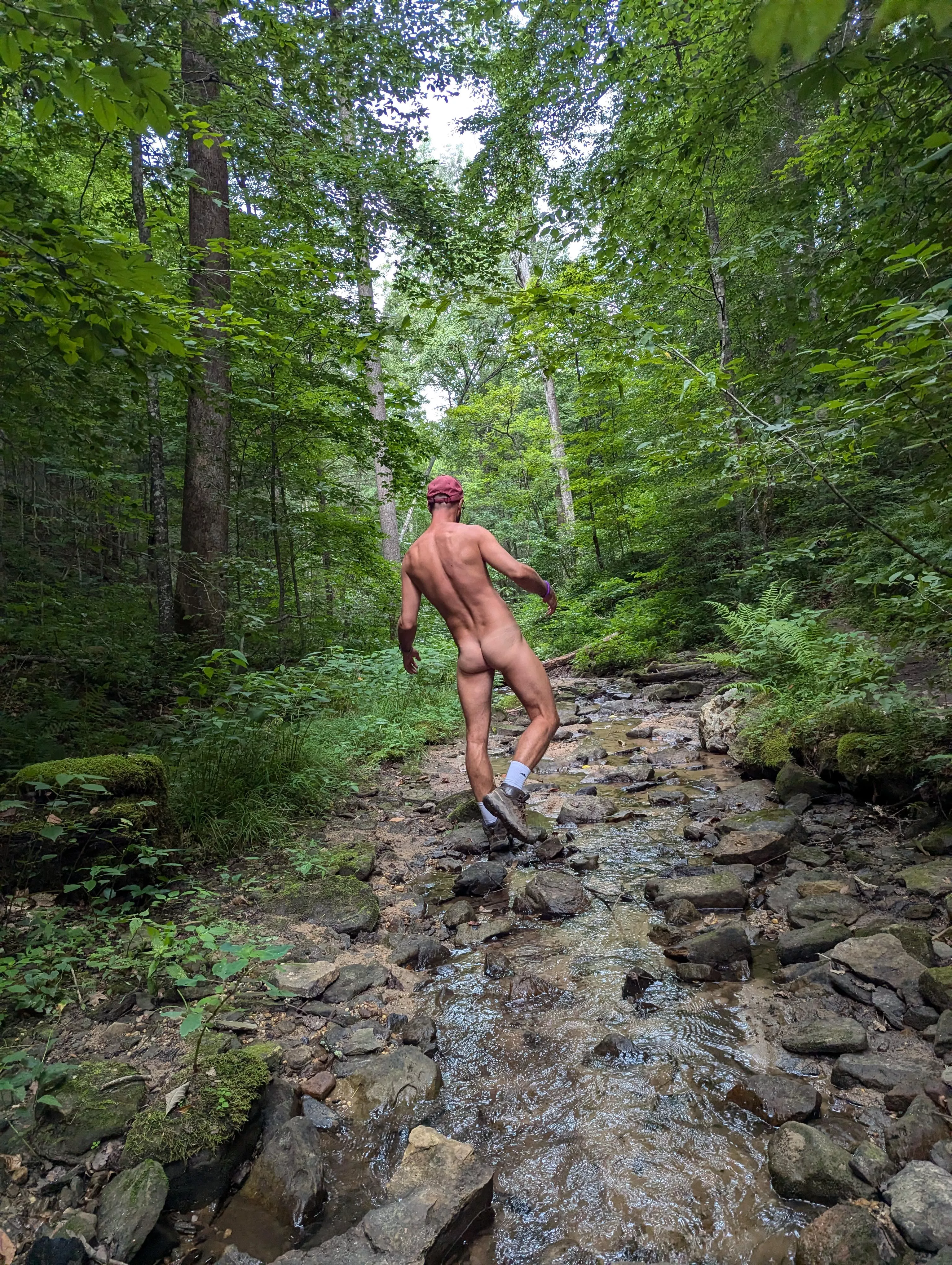 Unsteady footing  posted by kinkergarten