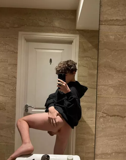 Use me  by RustedAtlas