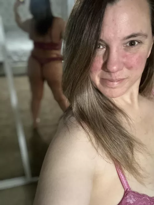 What’s your age i’m courious whos watching 😛 f48 by LassieCanon