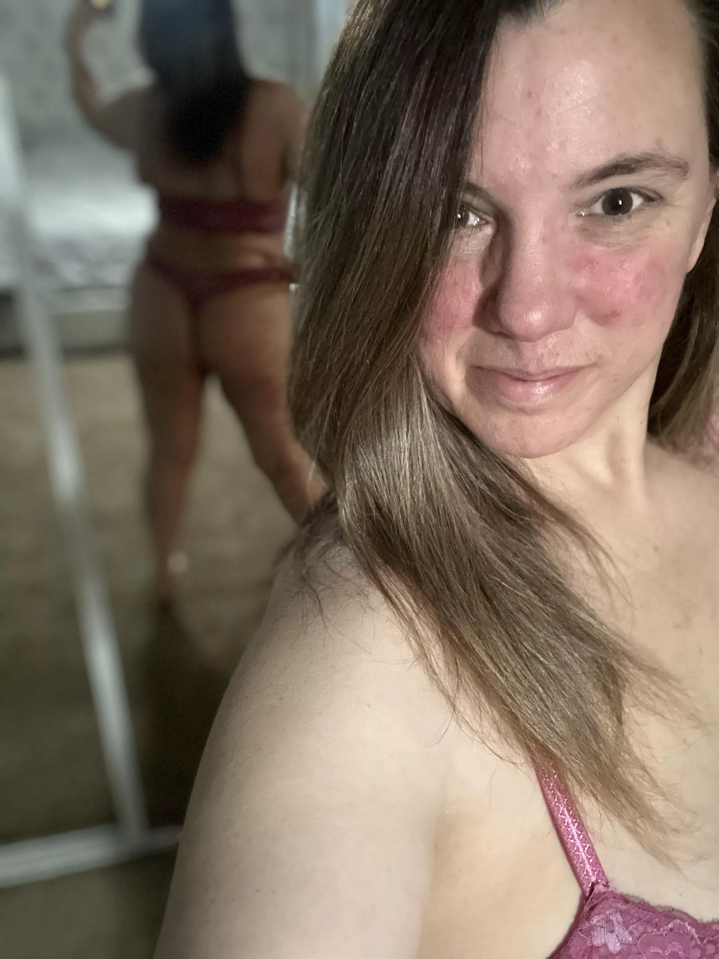 What’s your age i’m courious whos watching 😛 f48 posted by LassieCanon