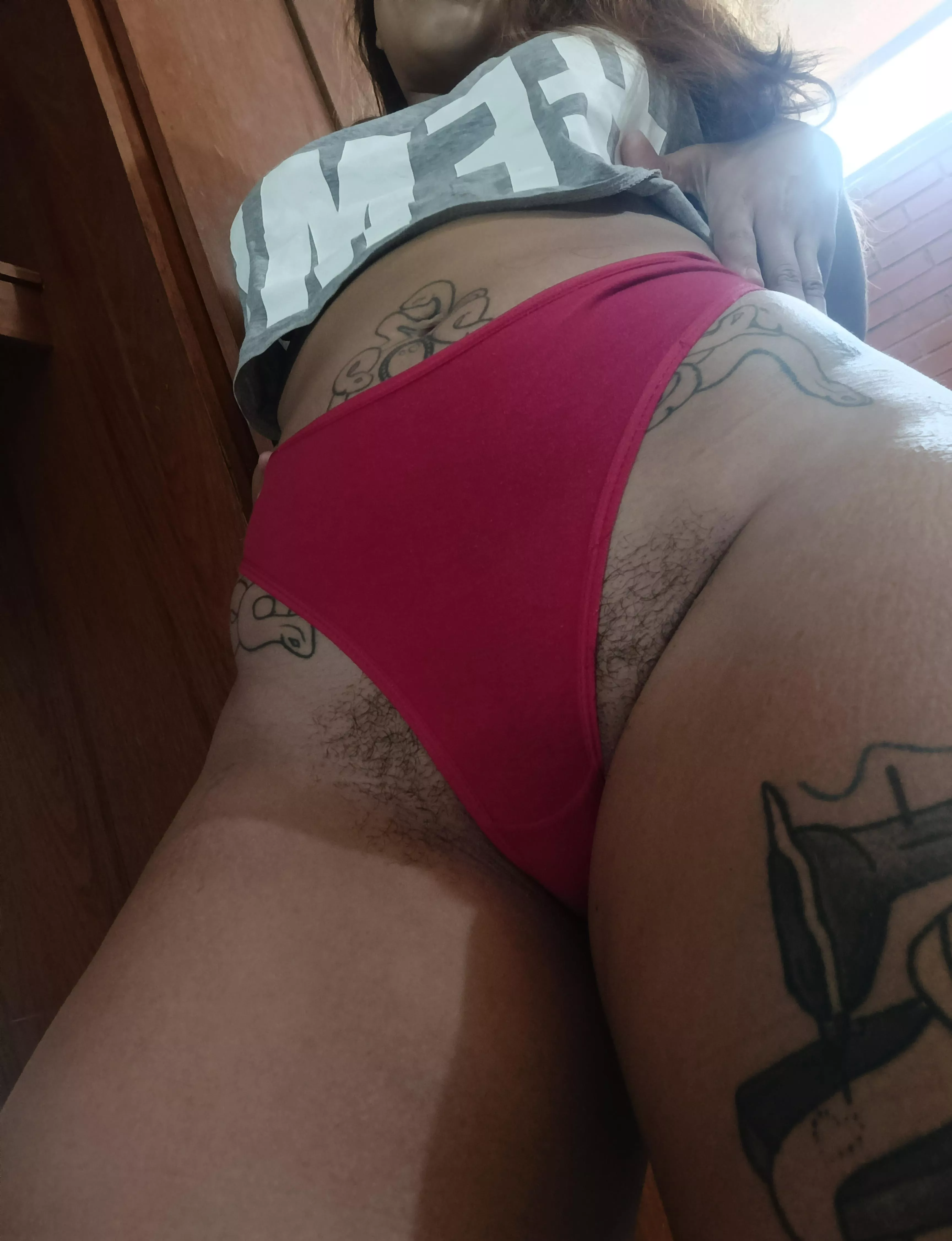 Why shave when you can be a hairy milf posted by MedusaGorgeous