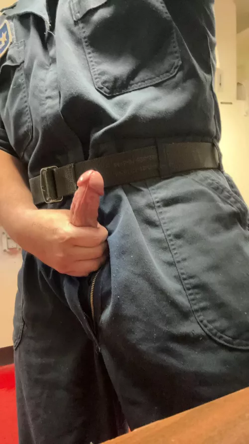 [25] bored, dm me… by Neat-Improvement-953