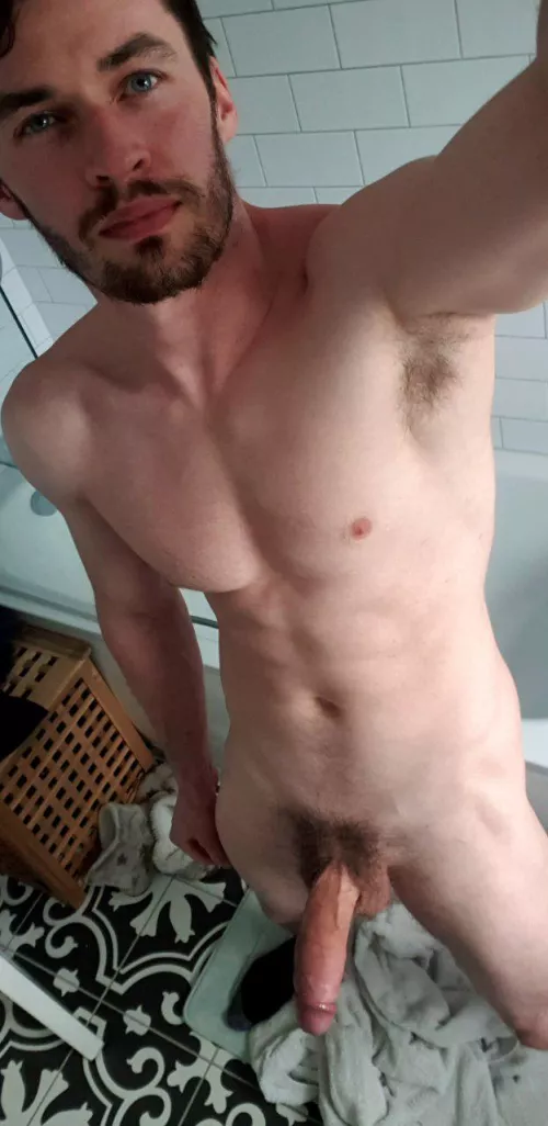 Feel free to objectify me by longjohnsilver1233