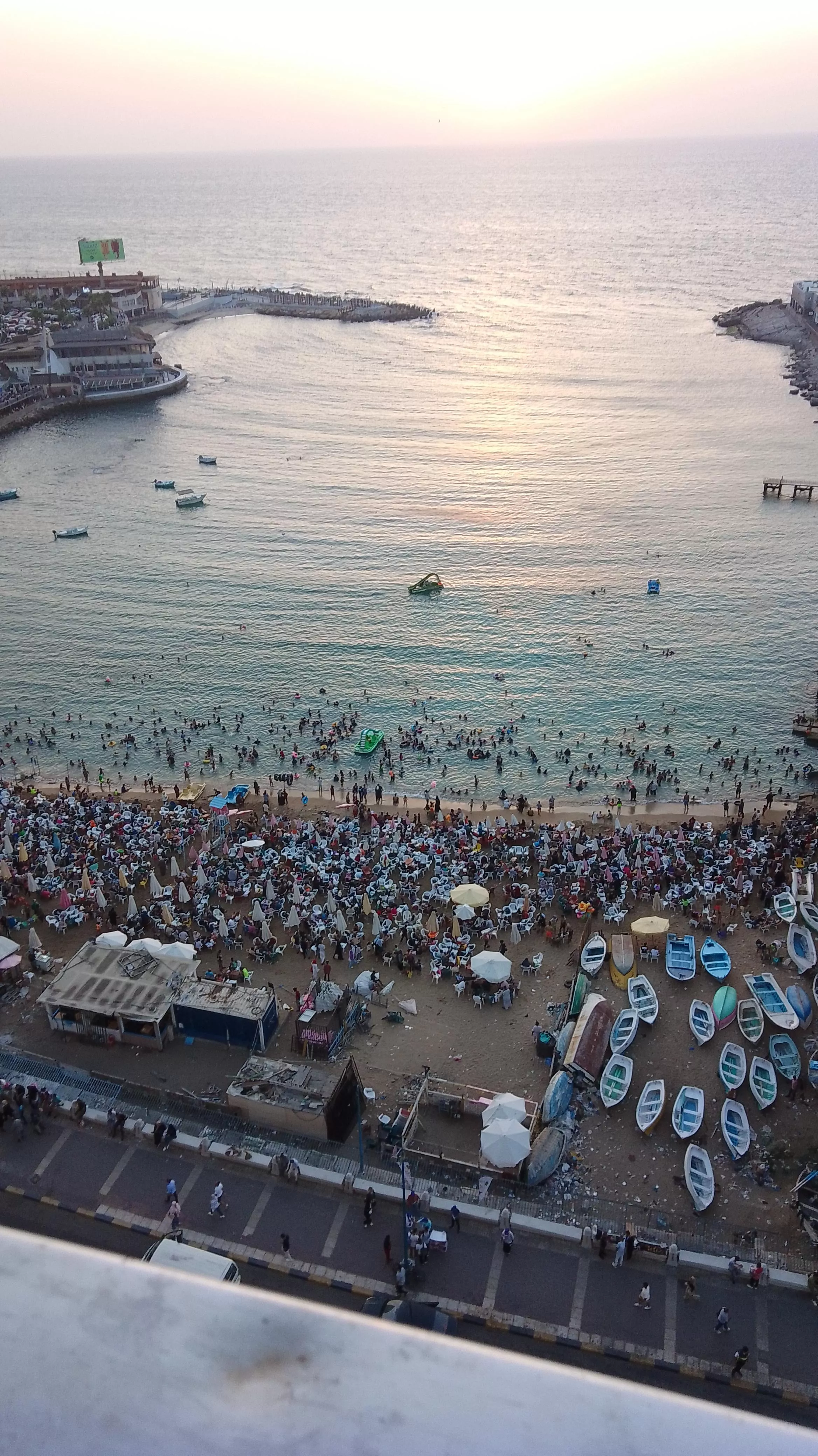 HOW MANY posted by McWizerdYes