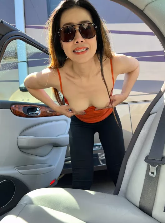 I love flashing my boobs to random drivers on the road. posted by yosathavx