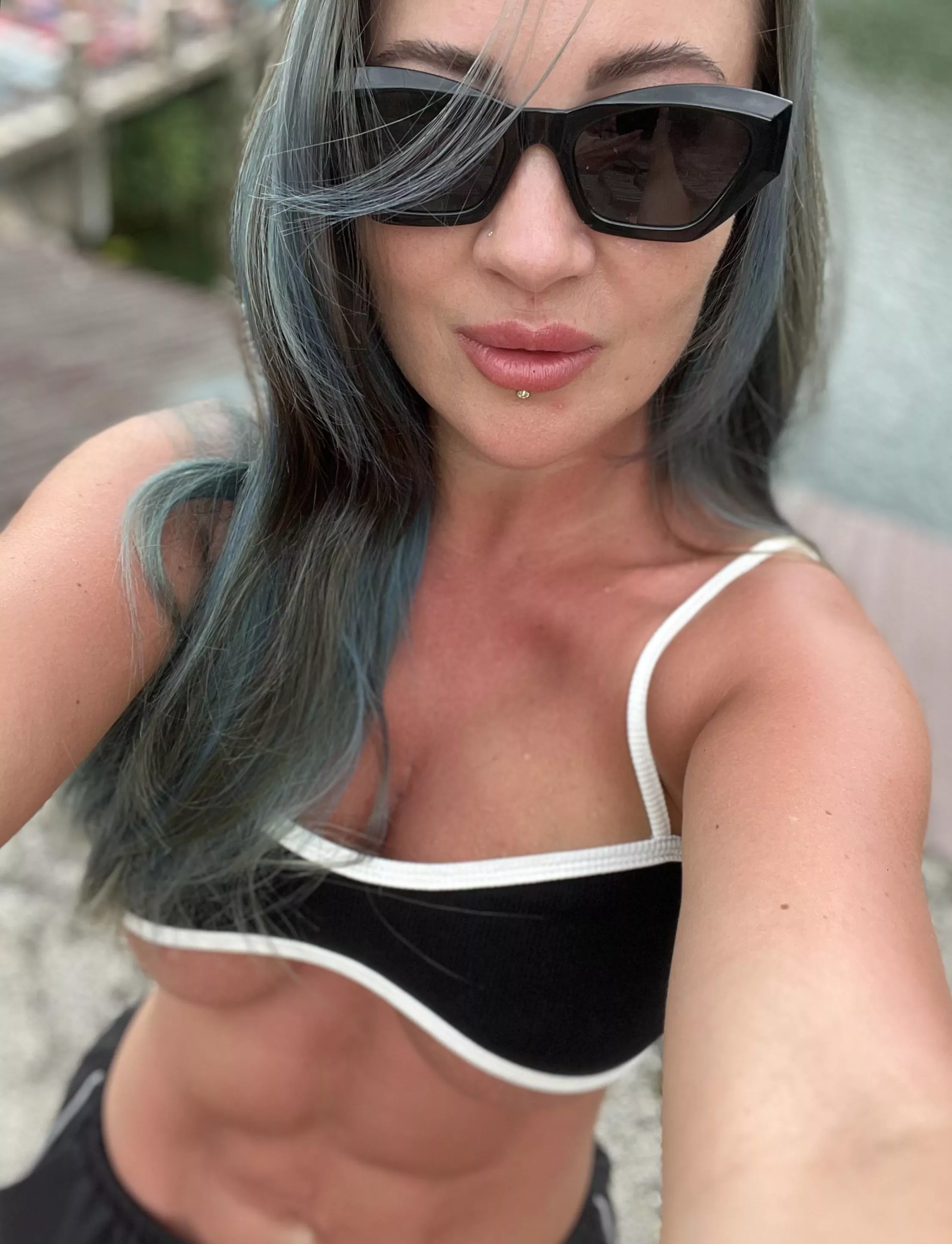 I'm going to sunbathe after a hard workout posted by mi_meowa