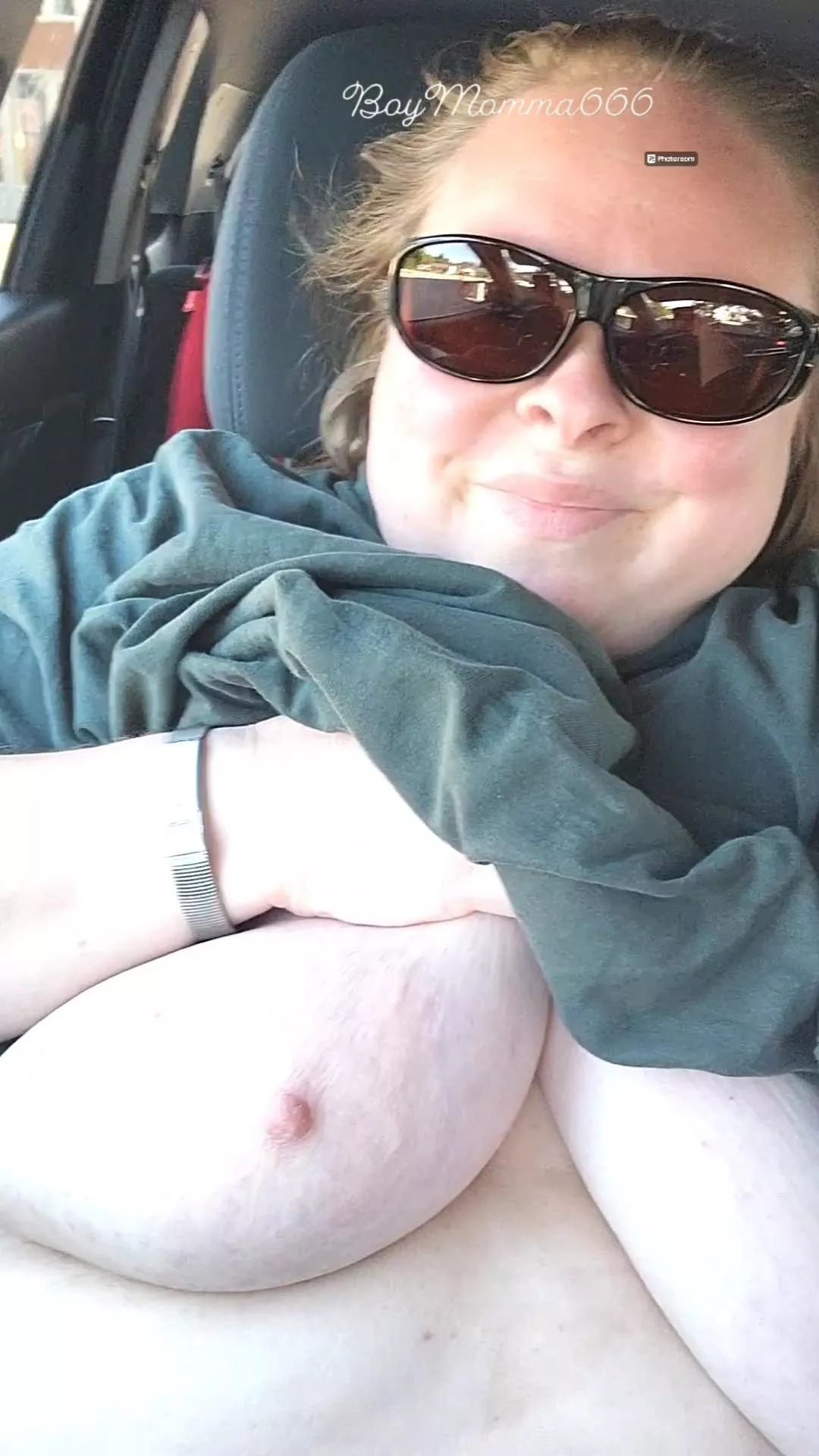 Made some truck driver's day today. Got so wet I soaked my pants. 😁 posted by boyMom6666