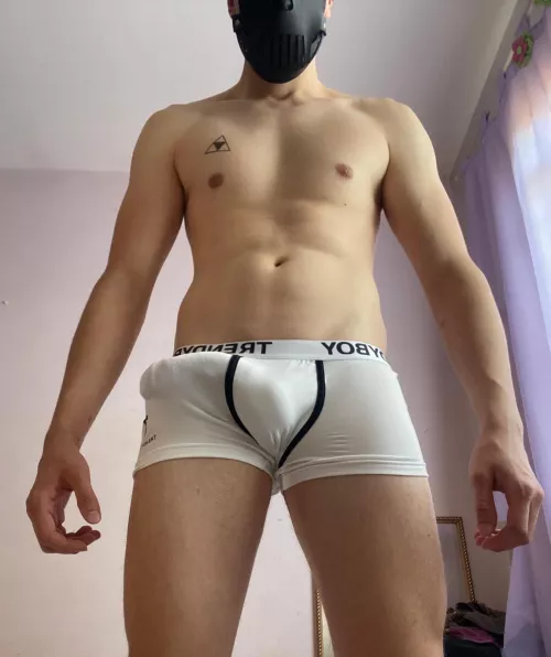 where are the bottoms here? by kevsanderx