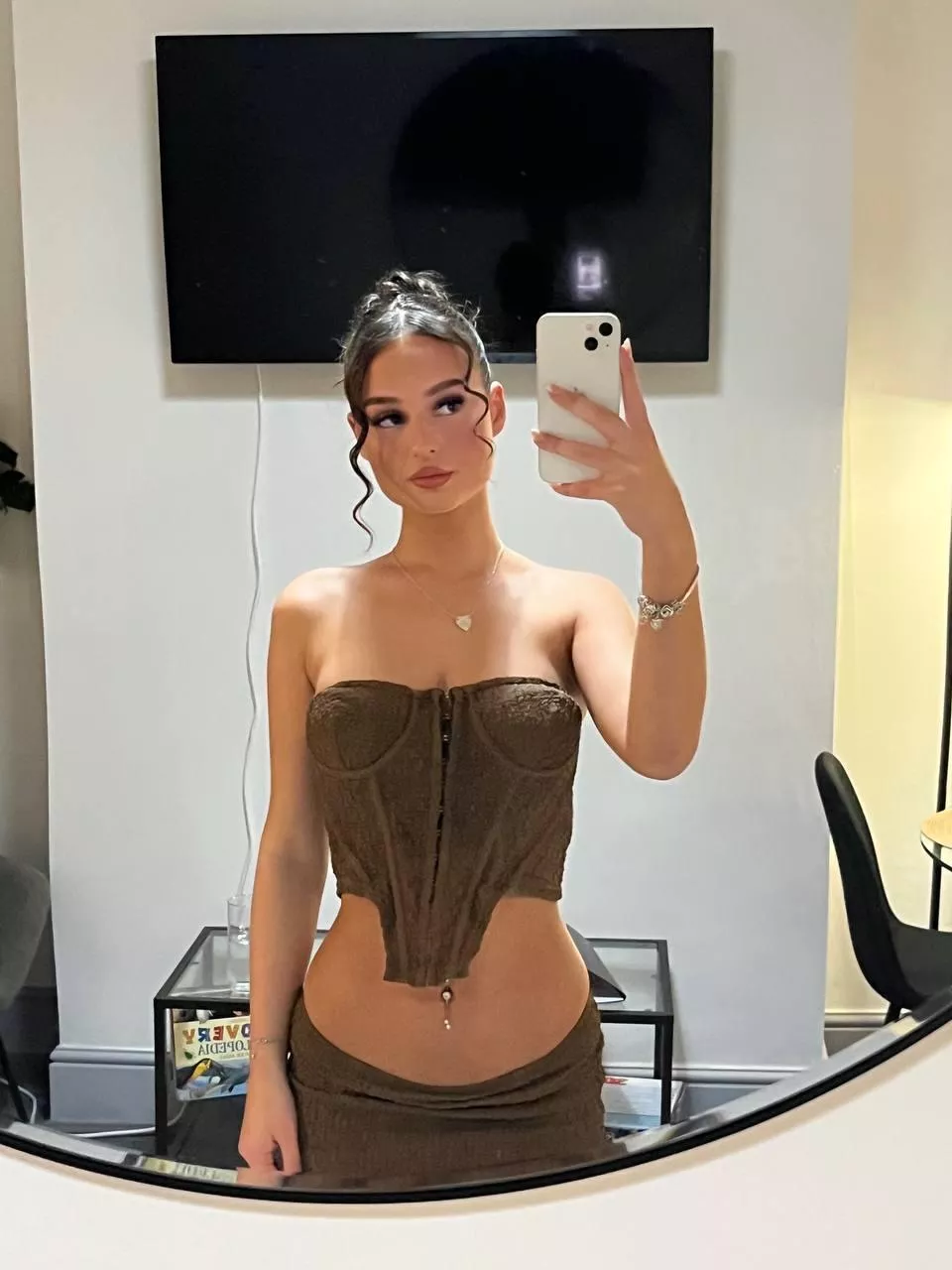 Am I your dream girl? posted by Scary_Pineapple2302