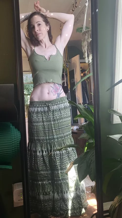 Another croptop for this hot day! [img]  by morningg-sun