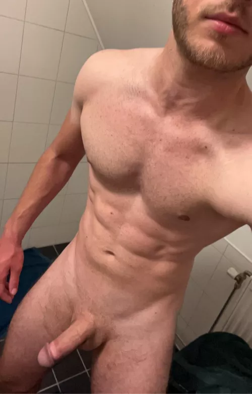 Are we gonna skip the drinks? by felixproducer