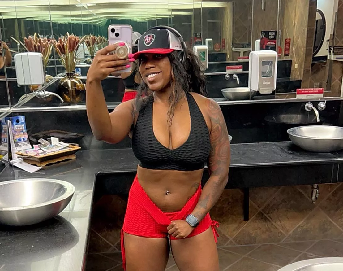 Barely contained posted by foxybalboa23