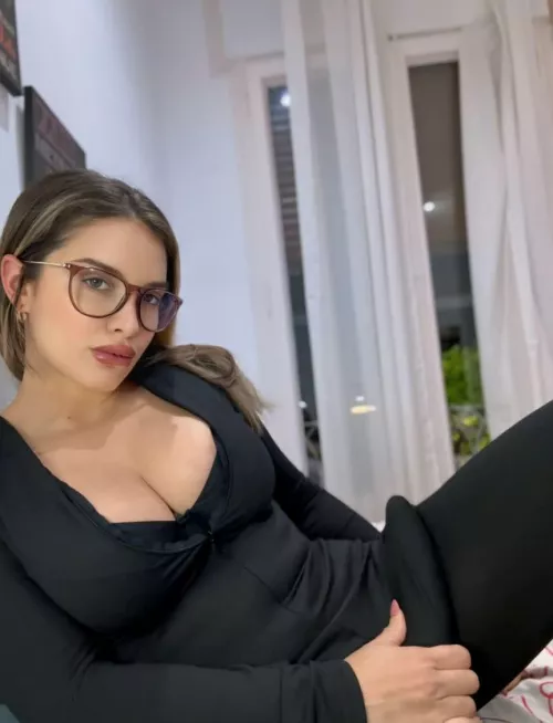 Bend over for mommy, you think you can handle my attitude?
 by terttumirngij