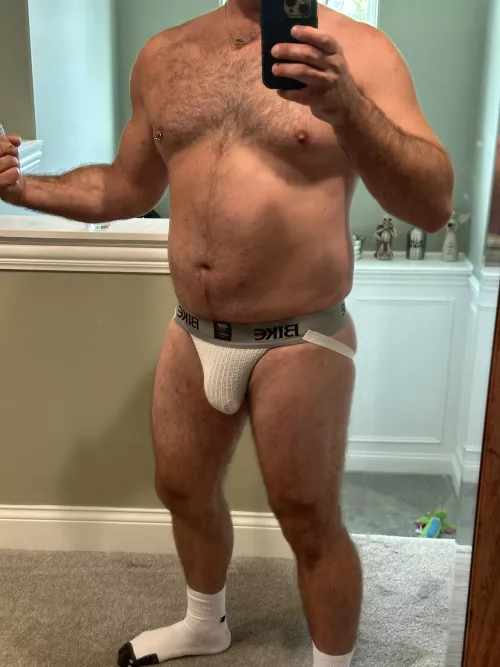 Feeling pumped on a Friday  by Silverwolfpackz