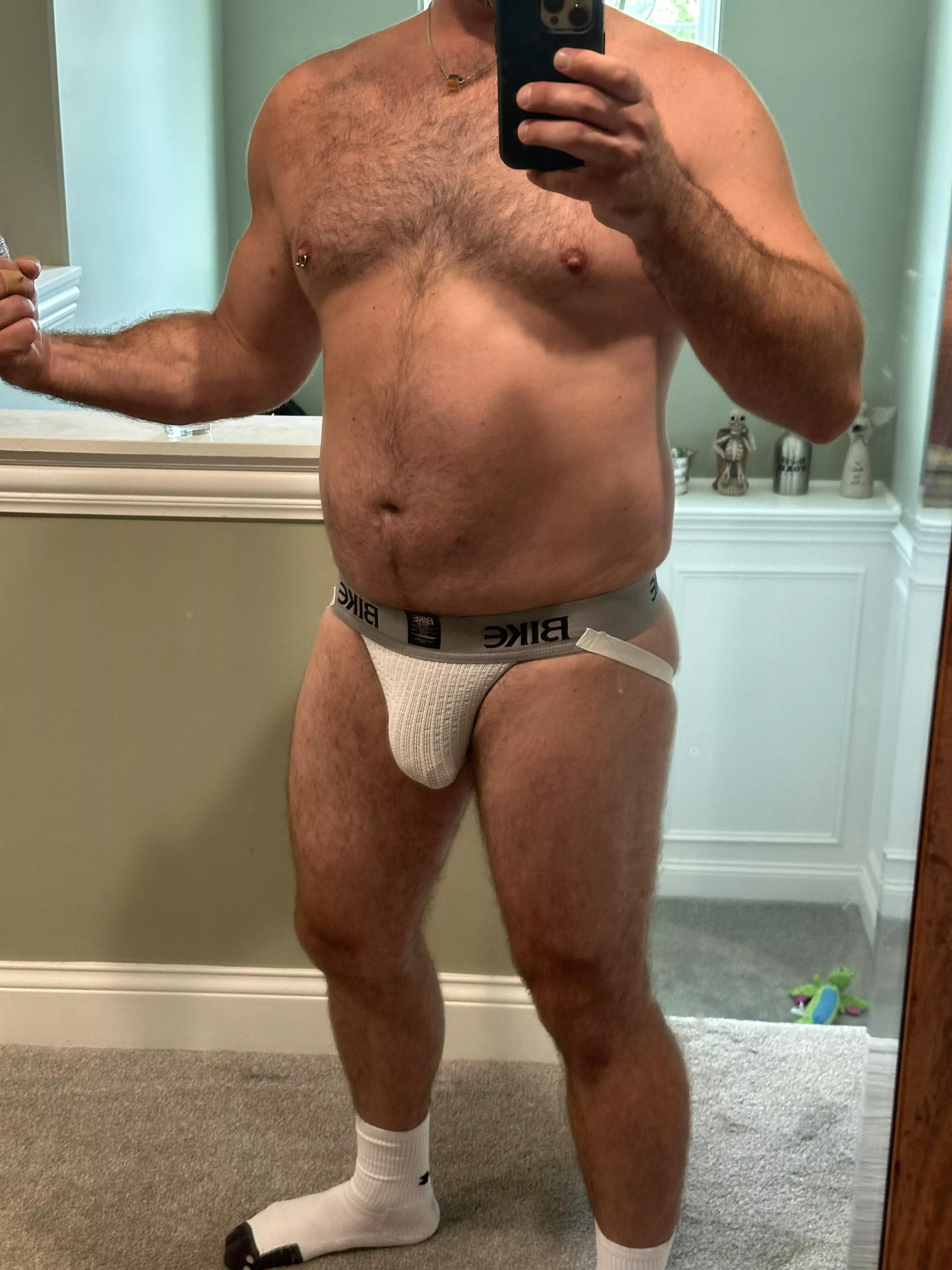 Feeling pumped on a Friday  posted by Silverwolfpackz