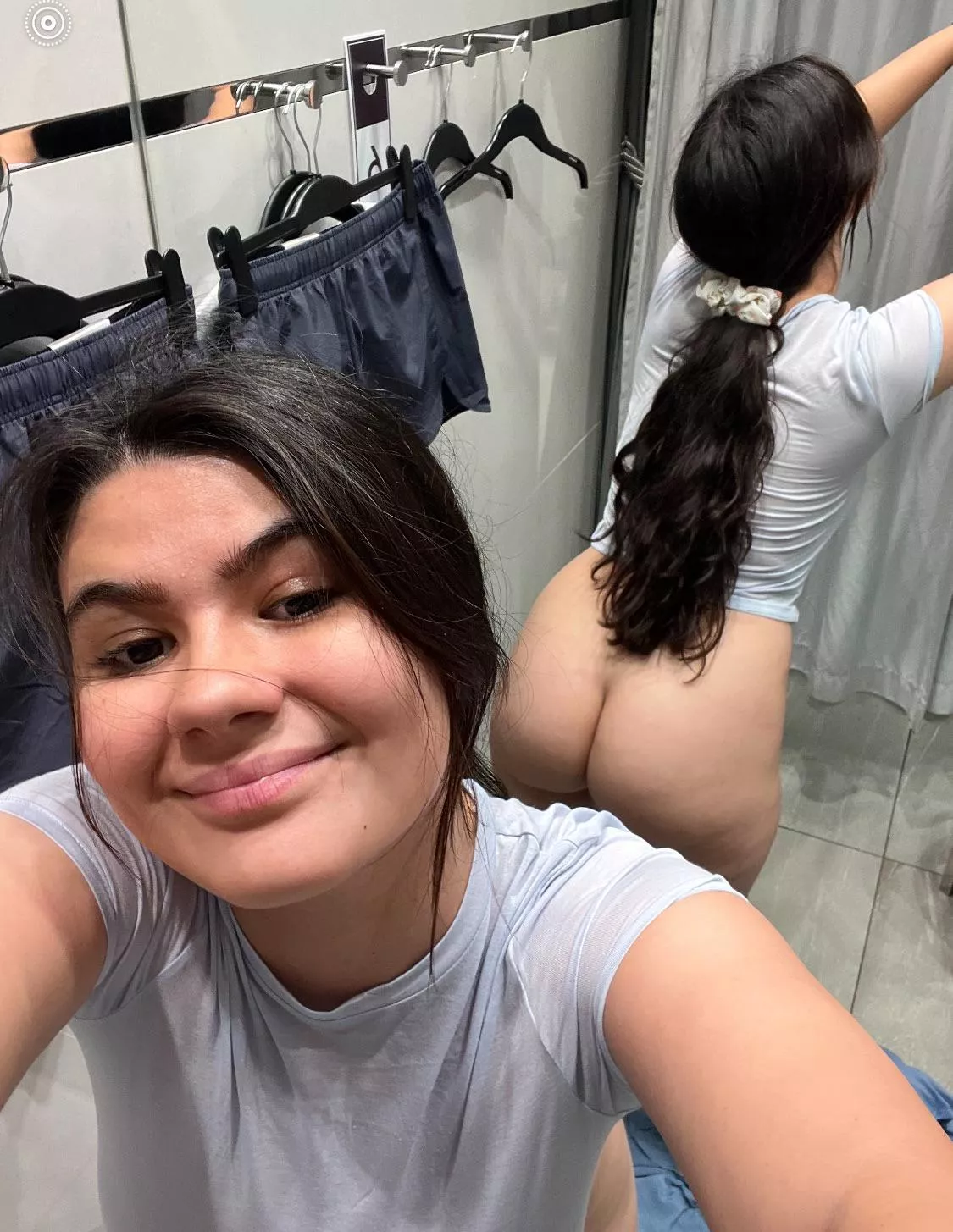 Hope you like my long hair in a ponytail  posted by rosiesadventuresxo