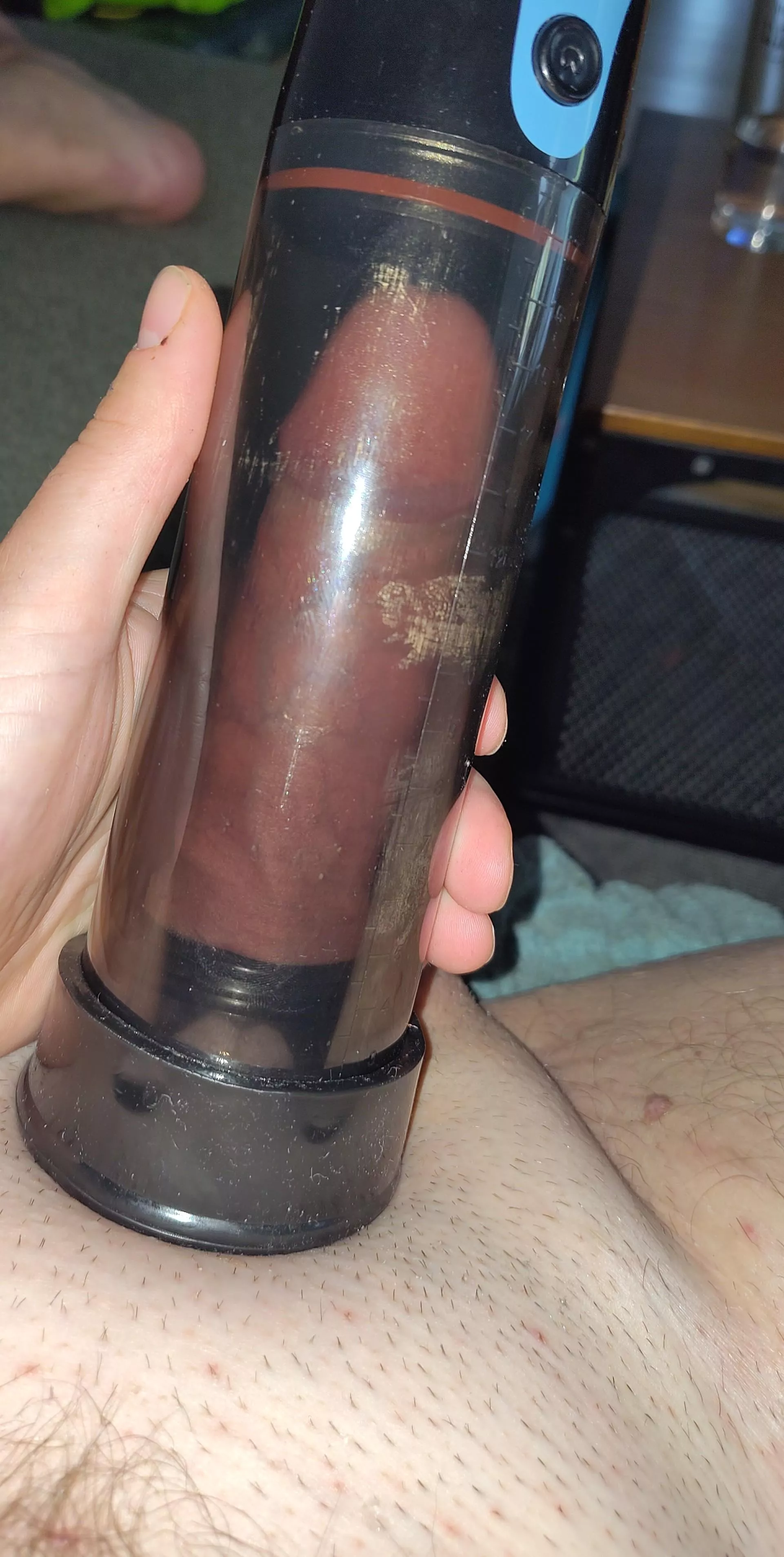 M[32] enjoying the first pump after years and LotR, best combination for slow Sundays :) posted by funnyclownnot