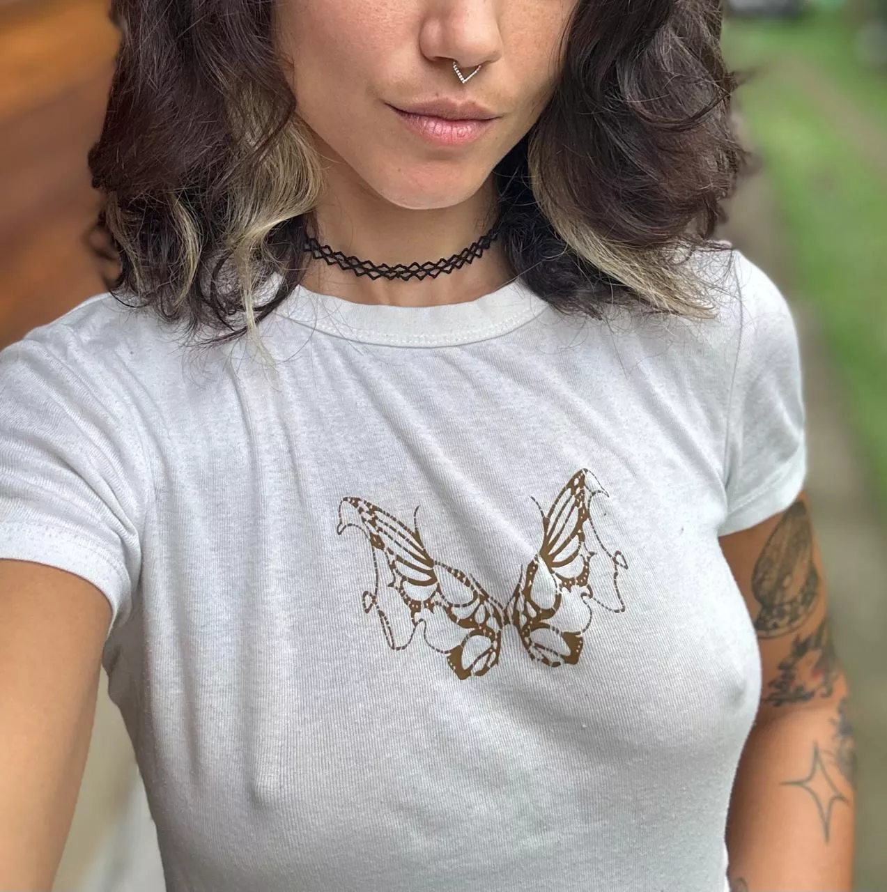 no need for bra 😇 posted by angelpeit