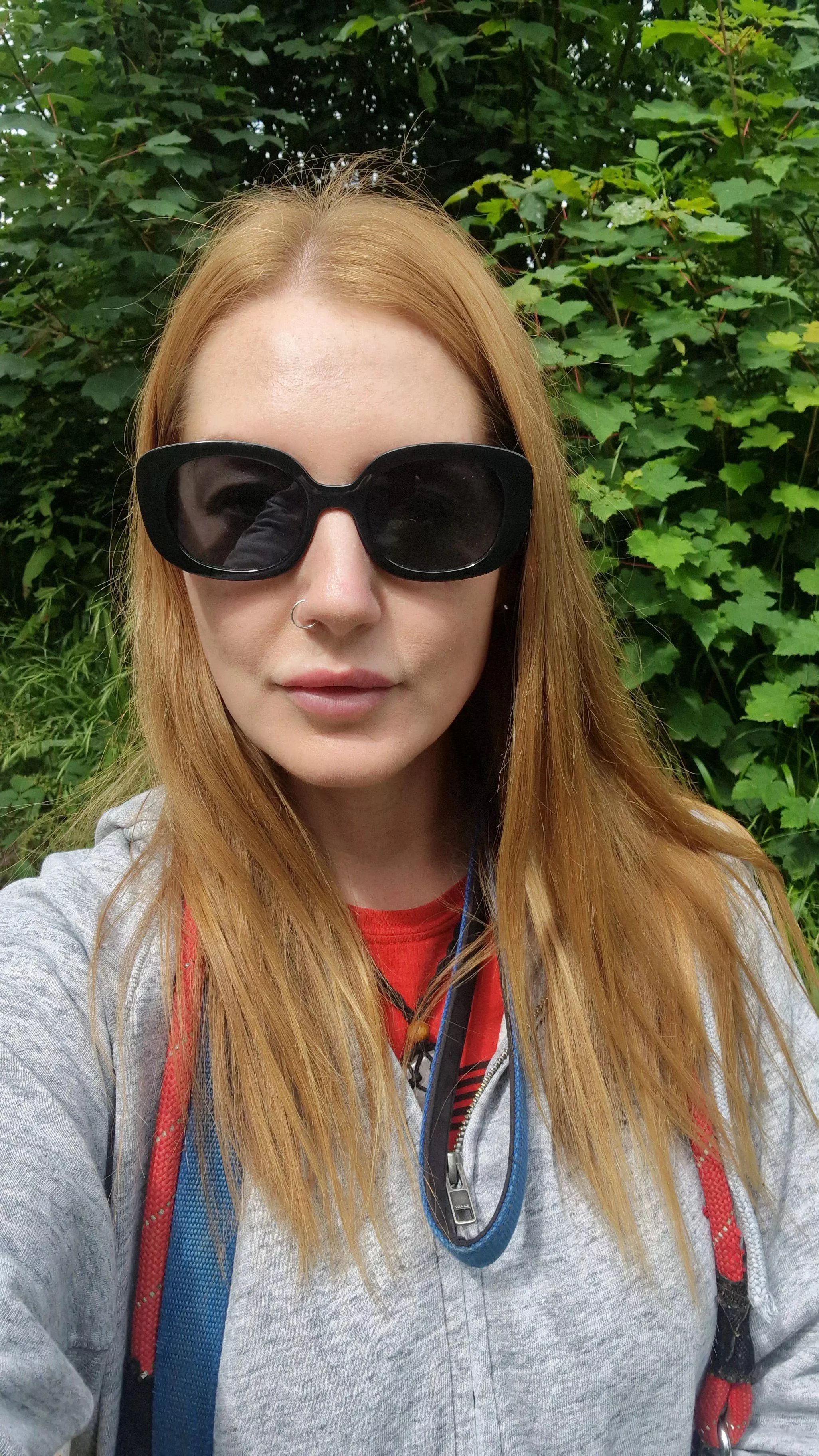 Red heads struggle in this heat [IRTR] posted by clarrisacrystal