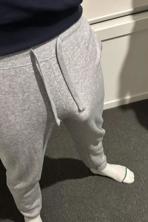 Thumbs up my post if you want to see what’s creating the bulge by dutchforey