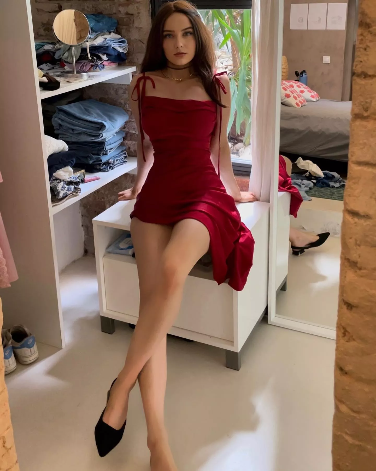 Tight and pretty in red posted by succgirlyslut