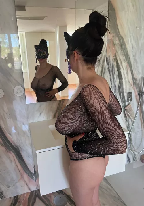 We're best friends and I show you this picture for your opinon. What do you say by Lagarope