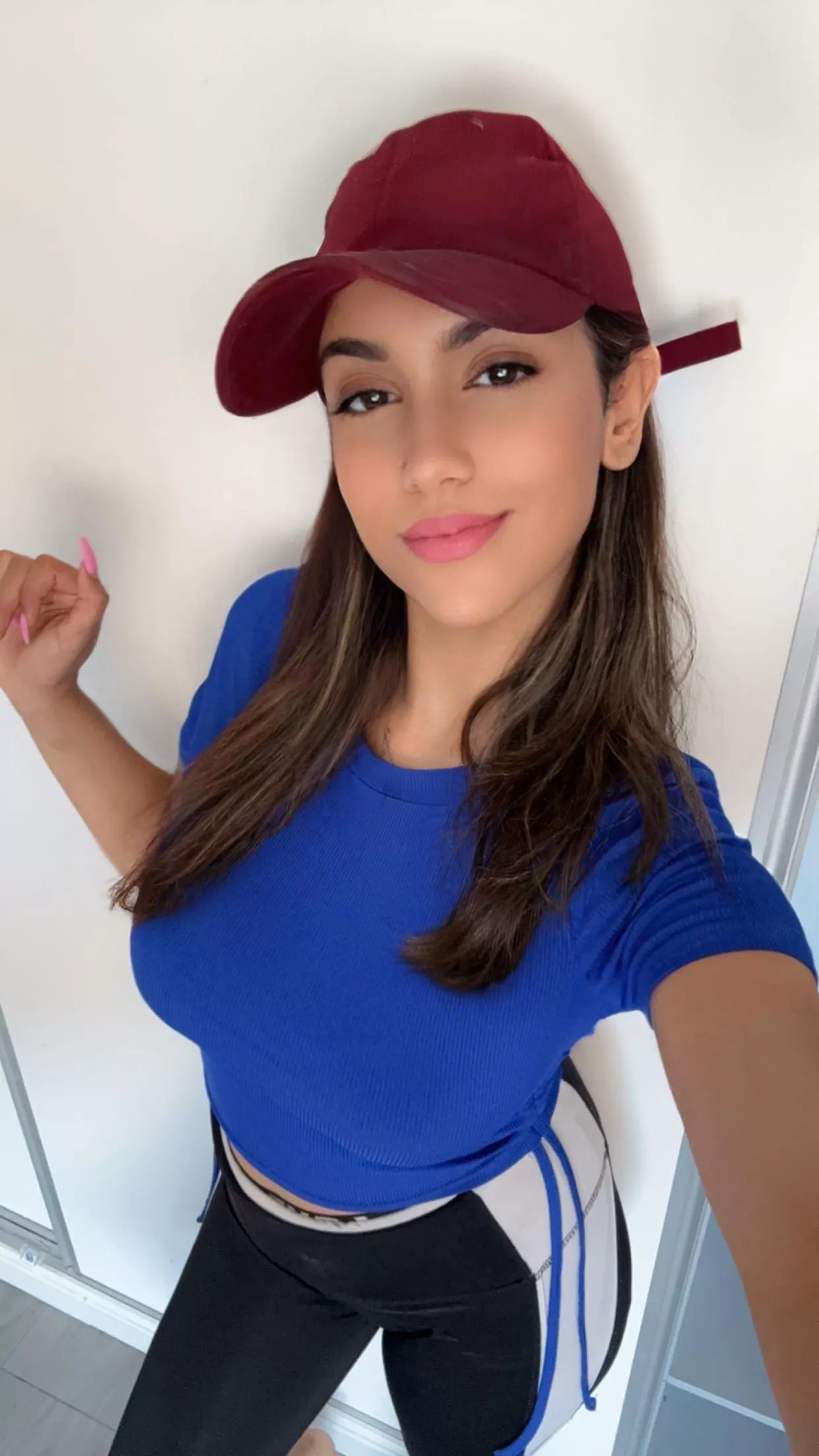 Wondering what wearing tight clothes do to men... posted by Spooky-Yellowjacket