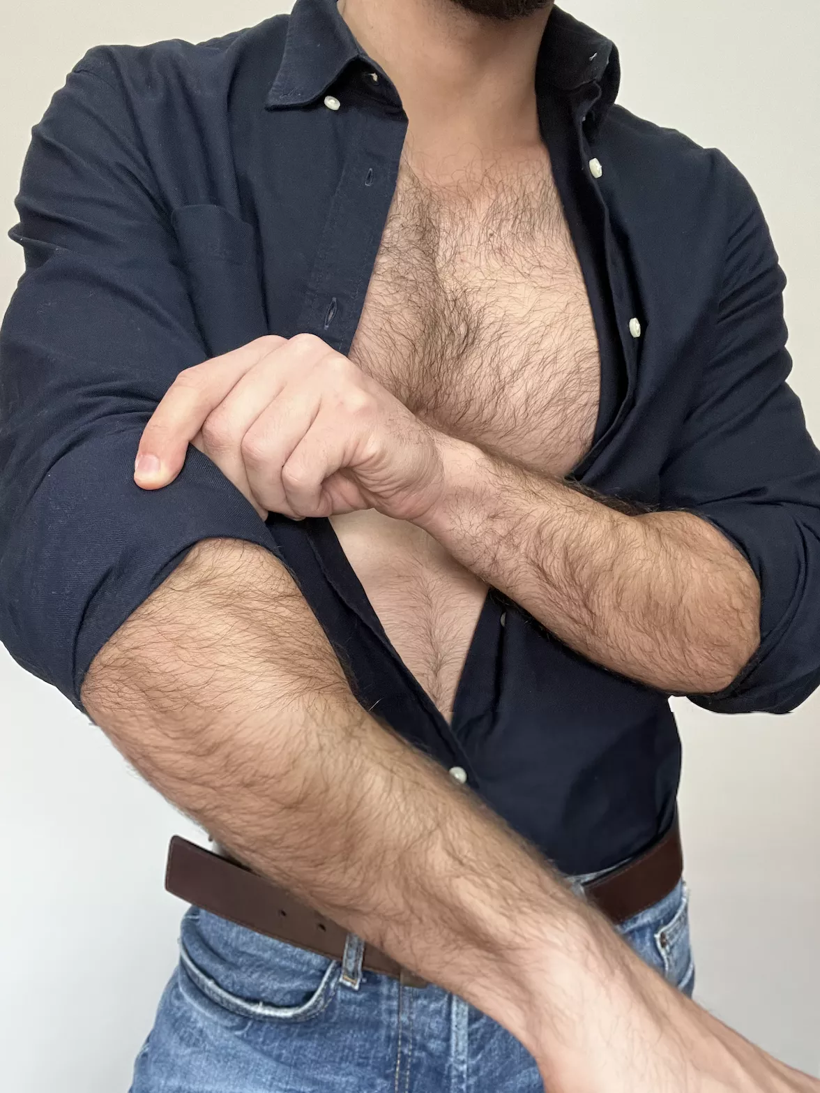 Can you roll up sleeves? posted by calebpec