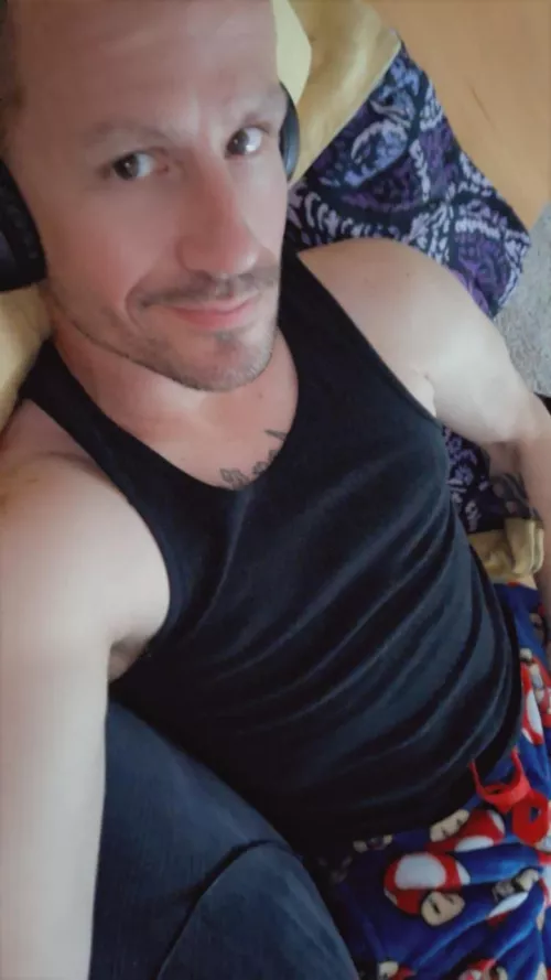 Good morning by Relevant_Slip5150