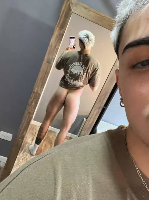 i like slapping my own ass  by ZaynReeed