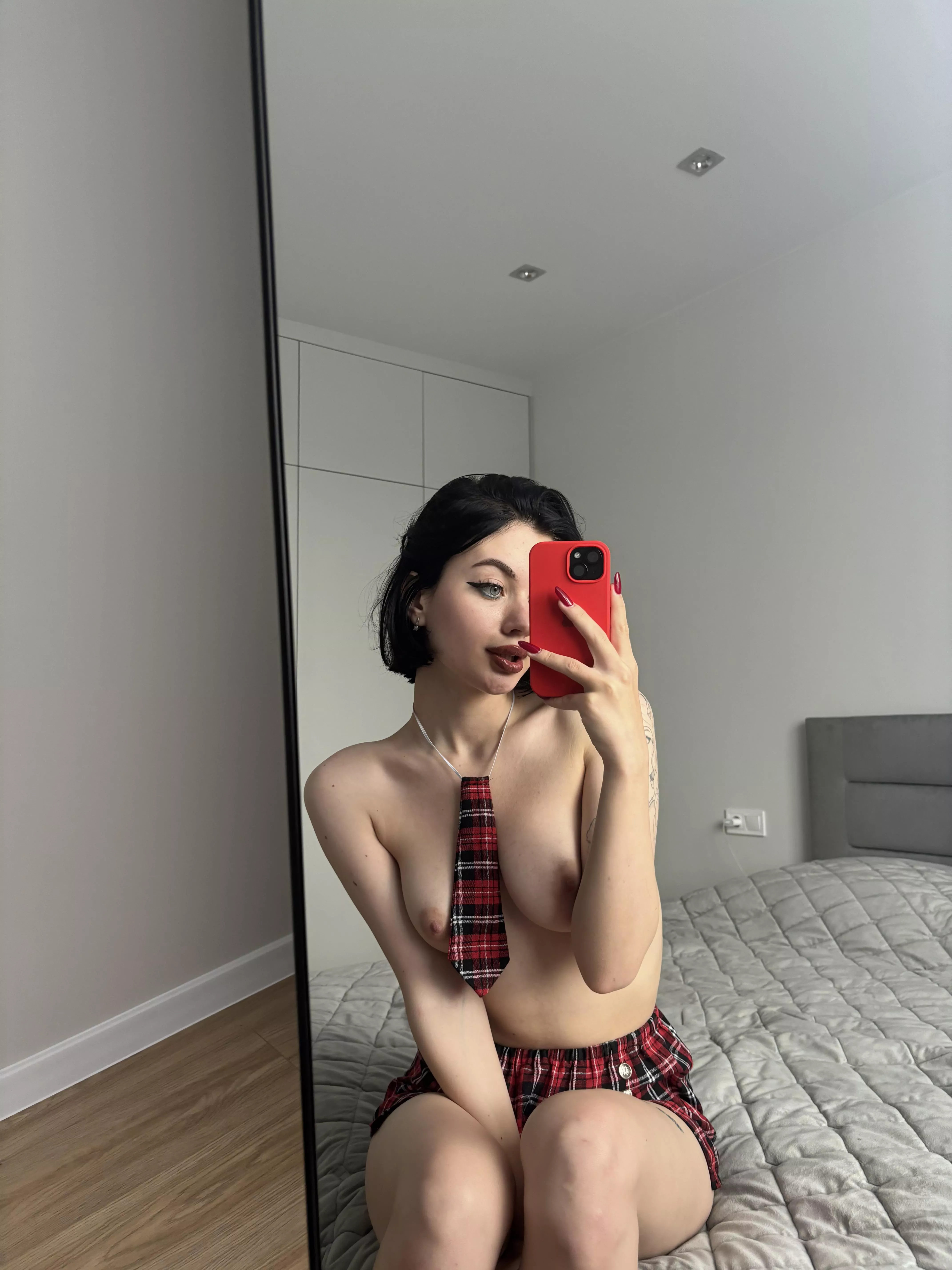 I will send pics to the first 69 comments that say “hello” posted by liloputty