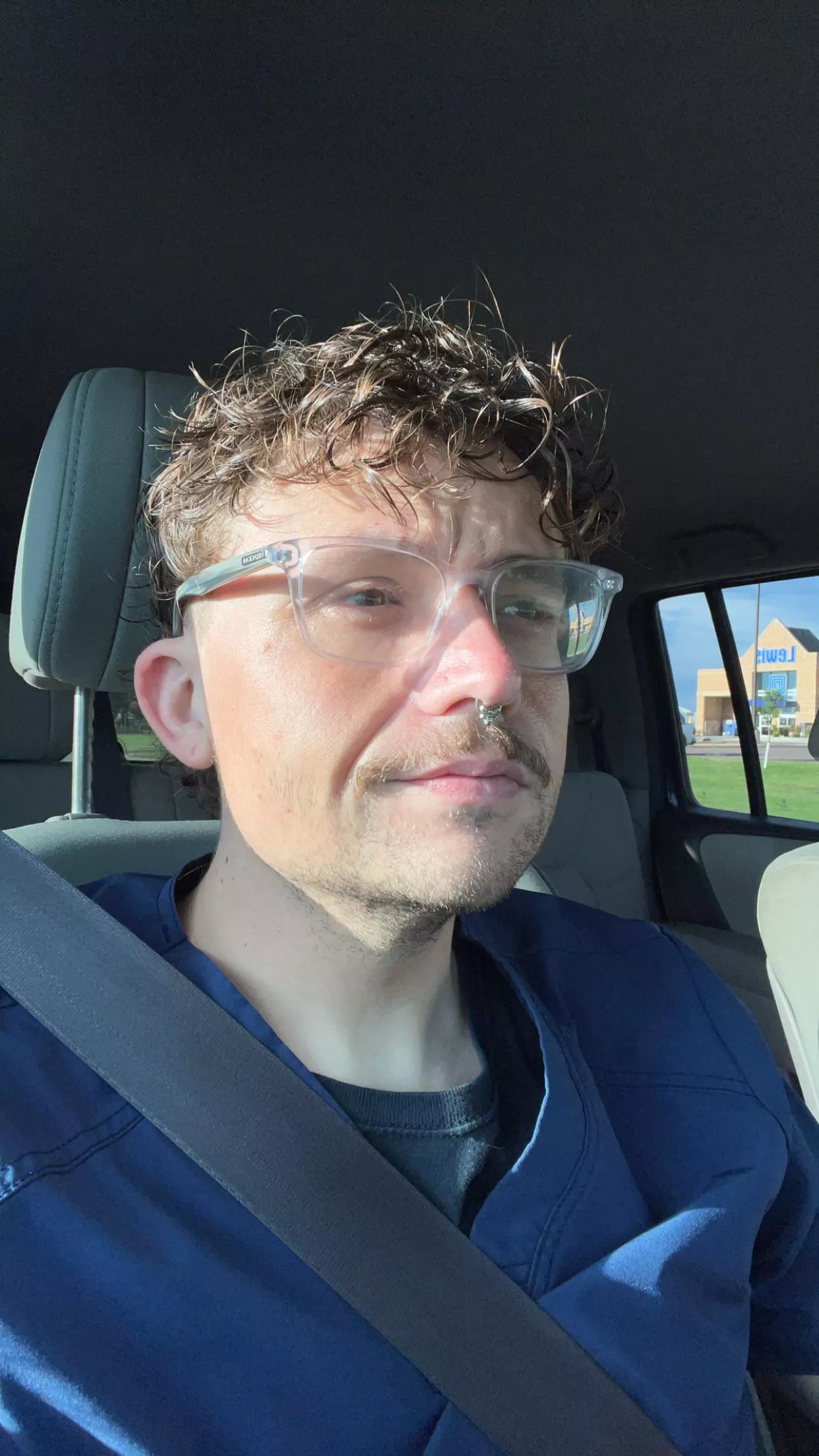 Sunlight is a man’s best friend (even when you’re on your way to work). posted by IllBasis6998